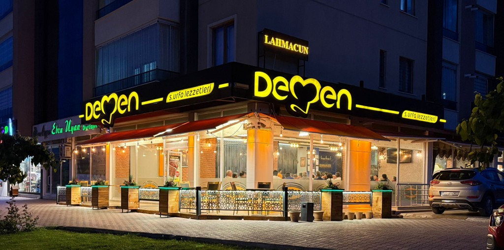 Demen Urfa Lezzetleri restoran dış cephe